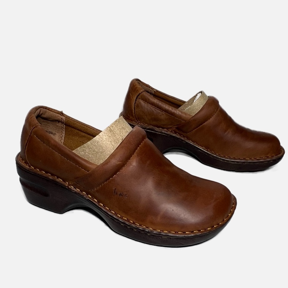 NEW  BORN PEGGY CLOGS BROWN size 8
